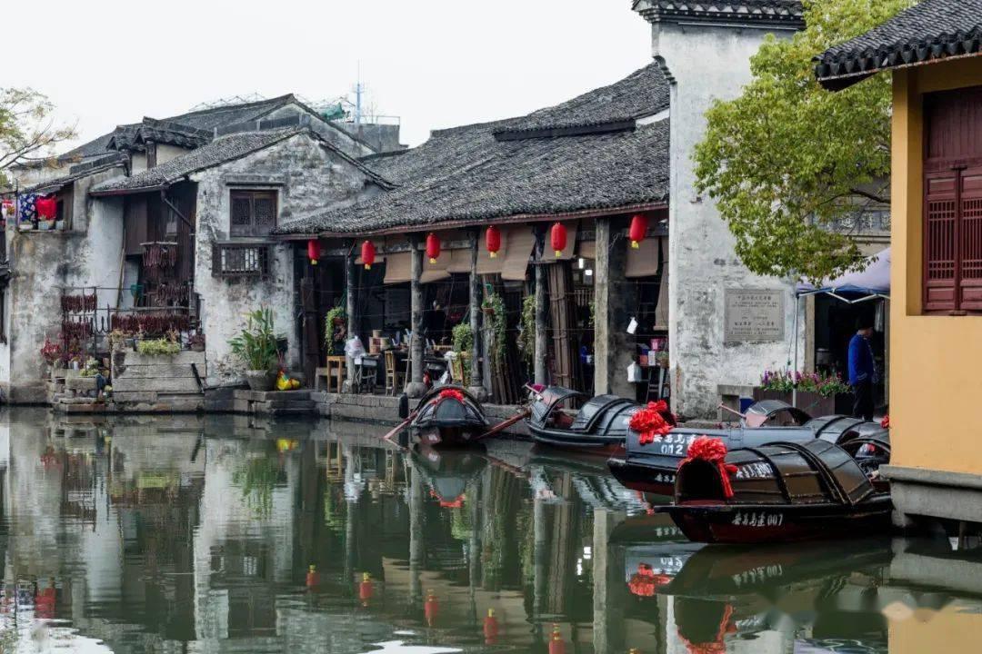 修文县景阳街道关工委组织辖区未成年人开展绘画活动